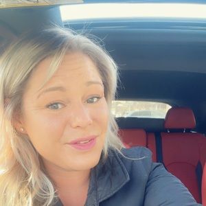 Meet your Posher, Lindsay